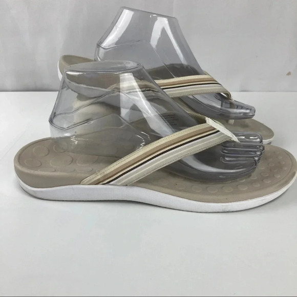 Orthaheel HIGH TIDE Beige Sand Tan Leather Fabric Flip Flop Sandals Women's 11 - Picture 1 of 5